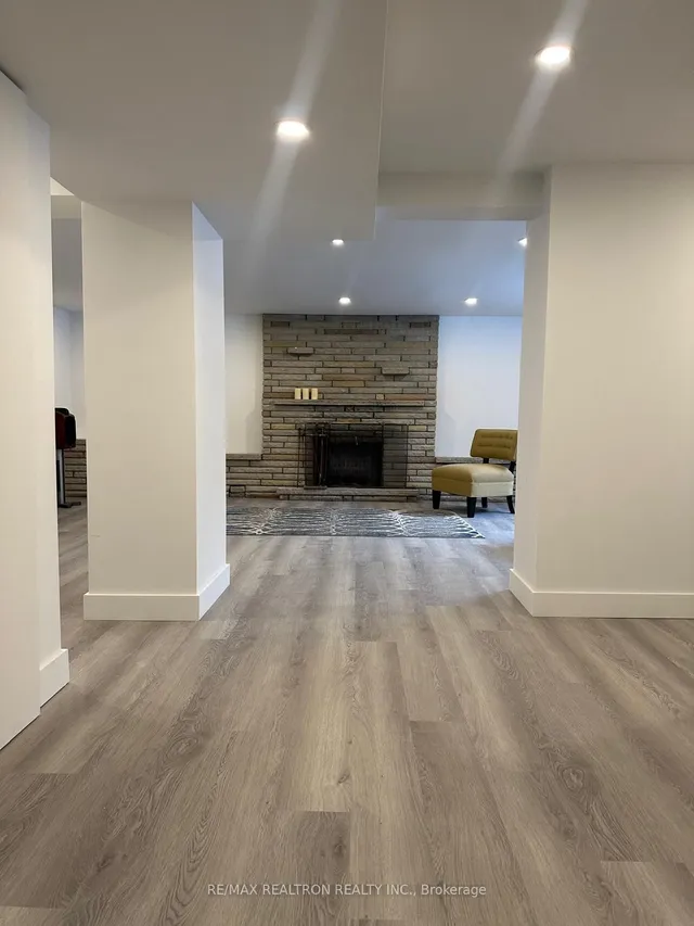 Additional image 37 of 66 Claywood Rd