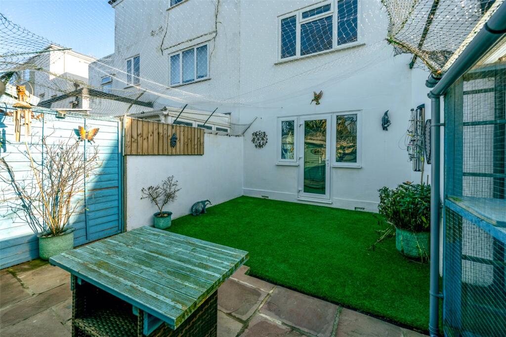 Additional image 6 of Shaftesbury Avenue, Goring-by-Sea, Worthing, West Sussex, BN12