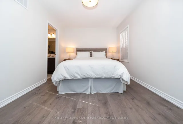 Additional image 10 of 76 Locker Pl