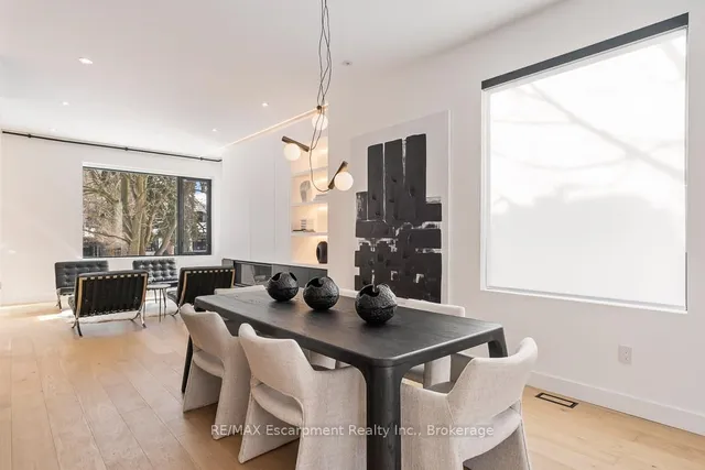 Additional image 15 of 1405 ACTON Cres