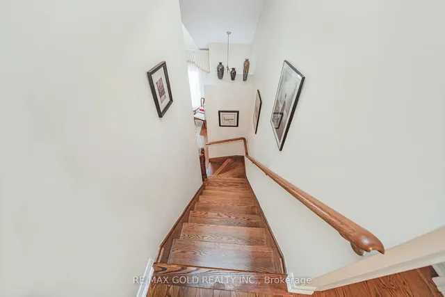 Additional image 13 of 10 Pauline Cres Unit 2