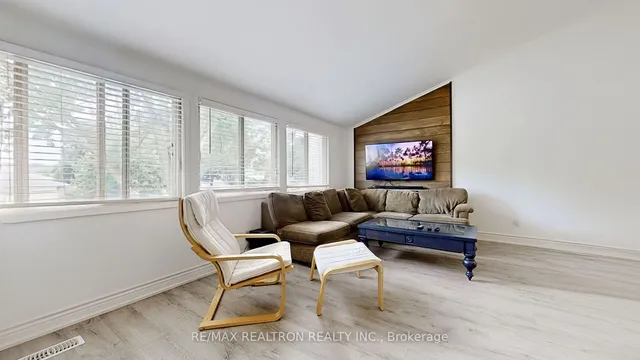 Additional image 3 of 1894 Kirkwall Cres Unit 20