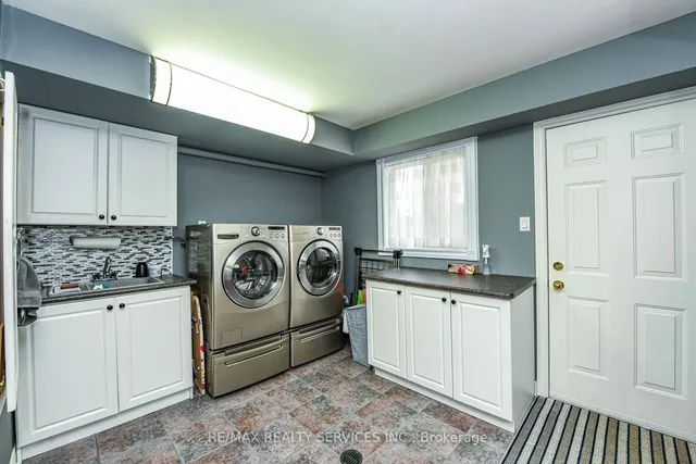 Additional image 33 of 118 Mikado Cres