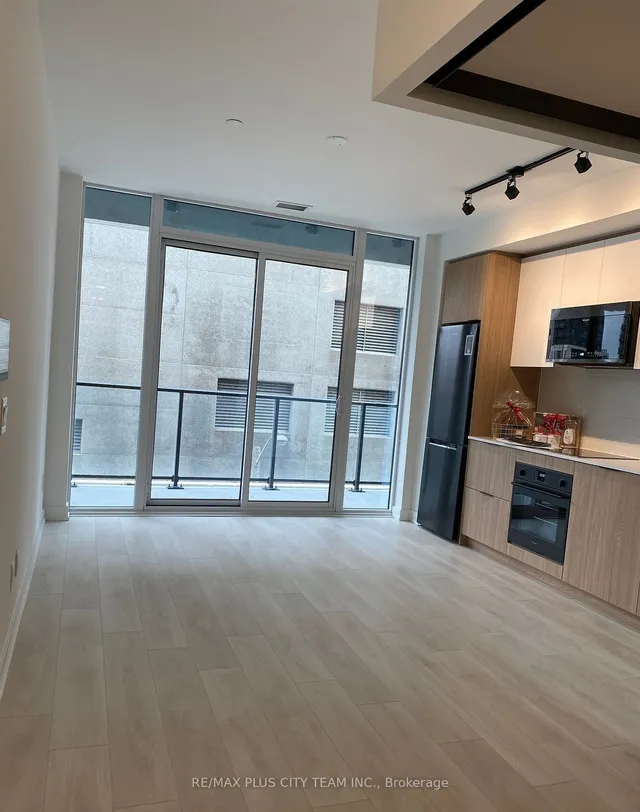 Additional image 3 of 5 Defries St Unit 324