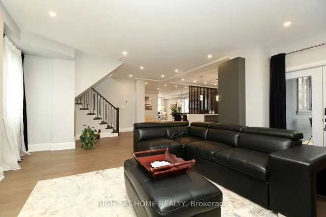 Additional image 13 of 35 Woodward Ave