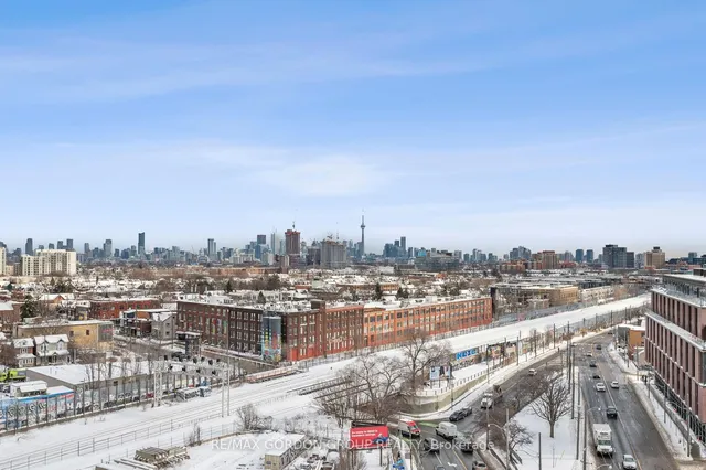 Additional image 32 of 2720 Dundas St Unit 423