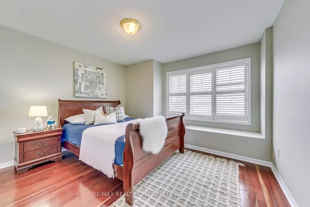 Additional image 25 of 5926 Whitehorn Ave