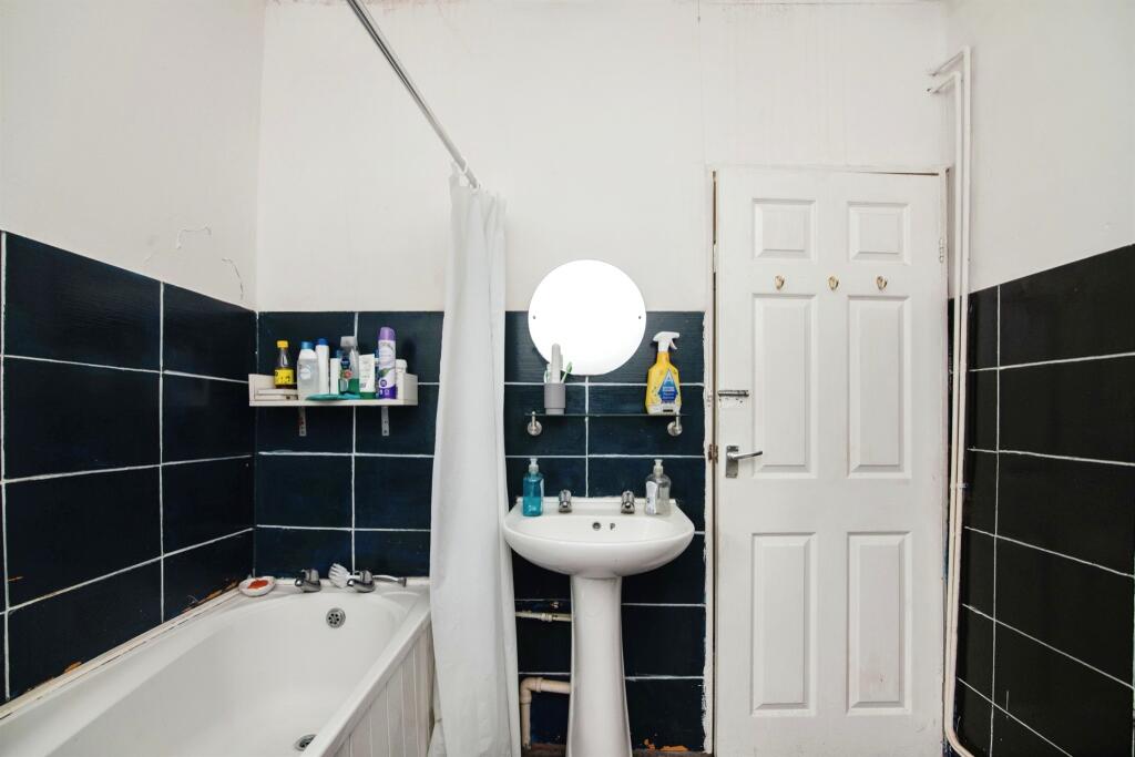 Additional image 6 of Thompson Road, Oldbury