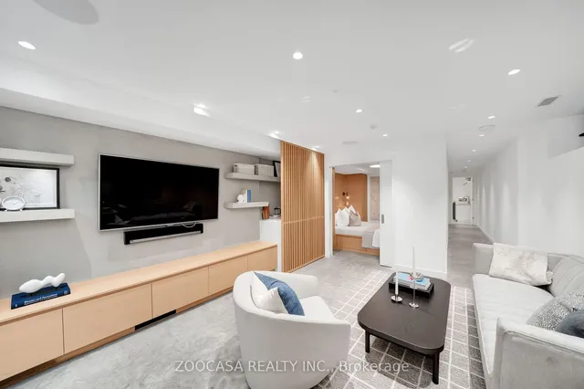 Additional image 27 of 47 Roxborough St