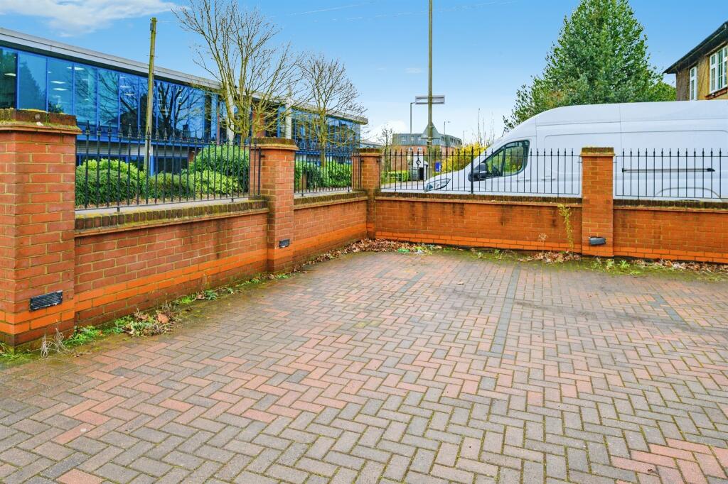 Additional image 15 of St. Albans Road East, HATFIELD