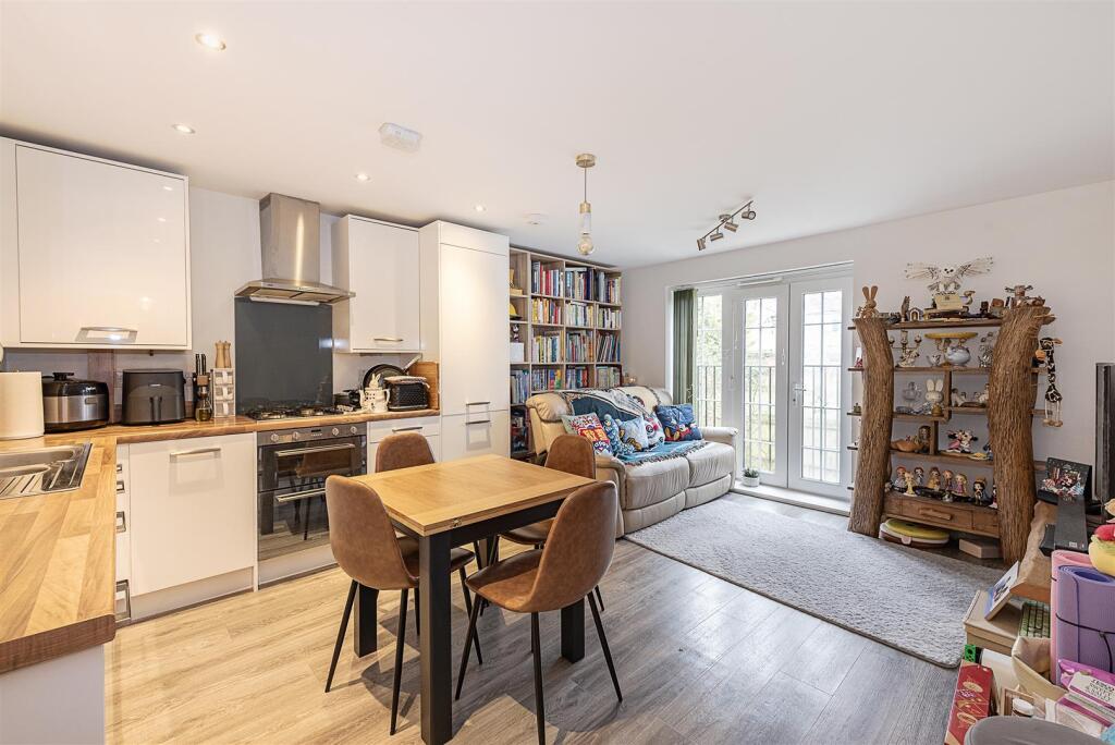 Additional image 4 of Millstone Way, Harpenden