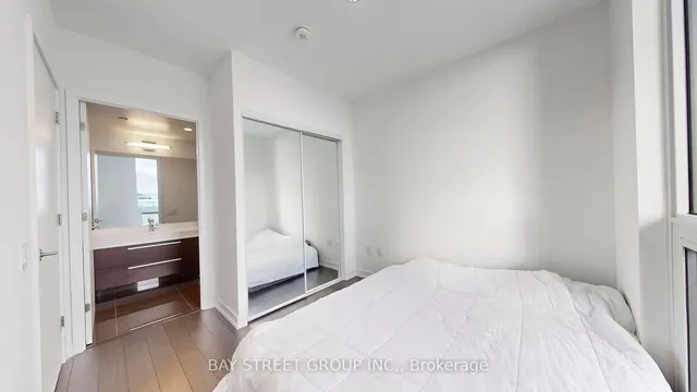 Additional image 21 of 39 Roehampton Ave Unit 2304