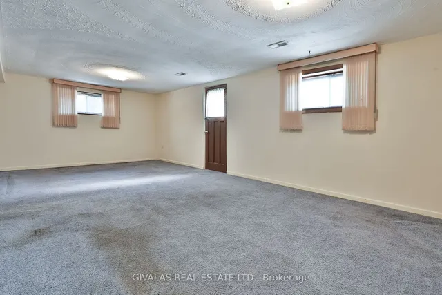 Additional image 24 of 75 Newlands Ave