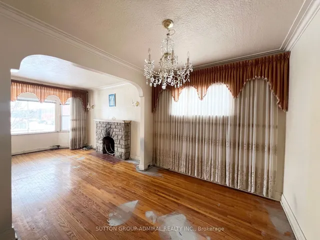 Additional image 9 of 77 Chamberlain Ave