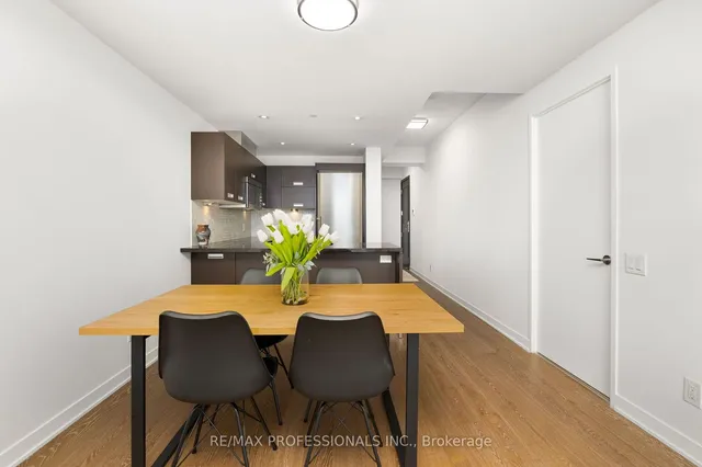 Additional image 7 of 90 Park Lawn Rd Unit 2815