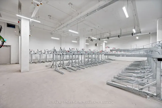 Additional image 37 of 286 Main St Unit 408