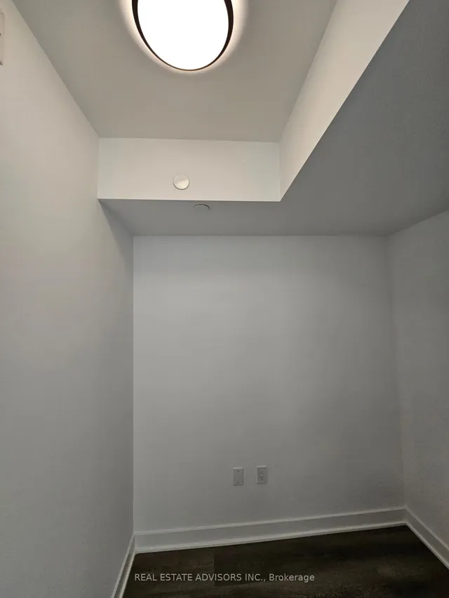 Additional image 18 of 36 Zorra St Unit 502