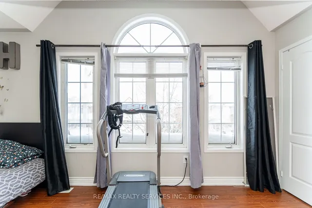 Additional image 29 of 55 Hiberton Cres