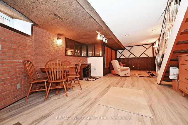 Additional image 39 of 39 Lindsey Ave