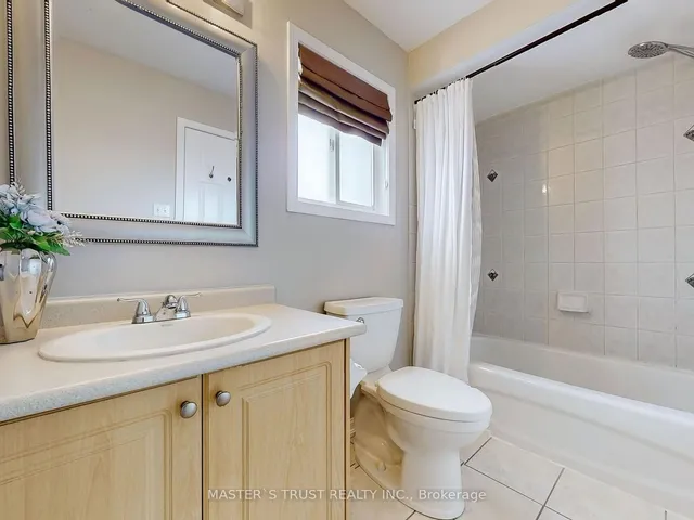 Additional image 30 of 166 Ellis Cres