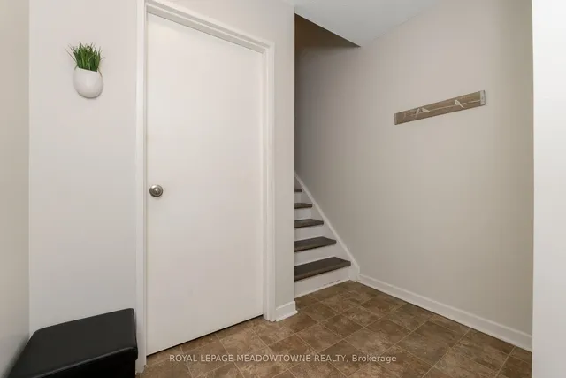 Additional image 5 of 46 Tara Park Cres Unit 46