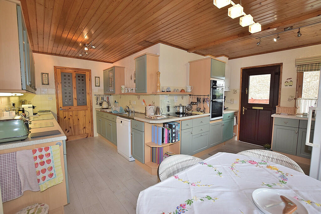 Additional image 7 of Whitefields Drive, Richmond