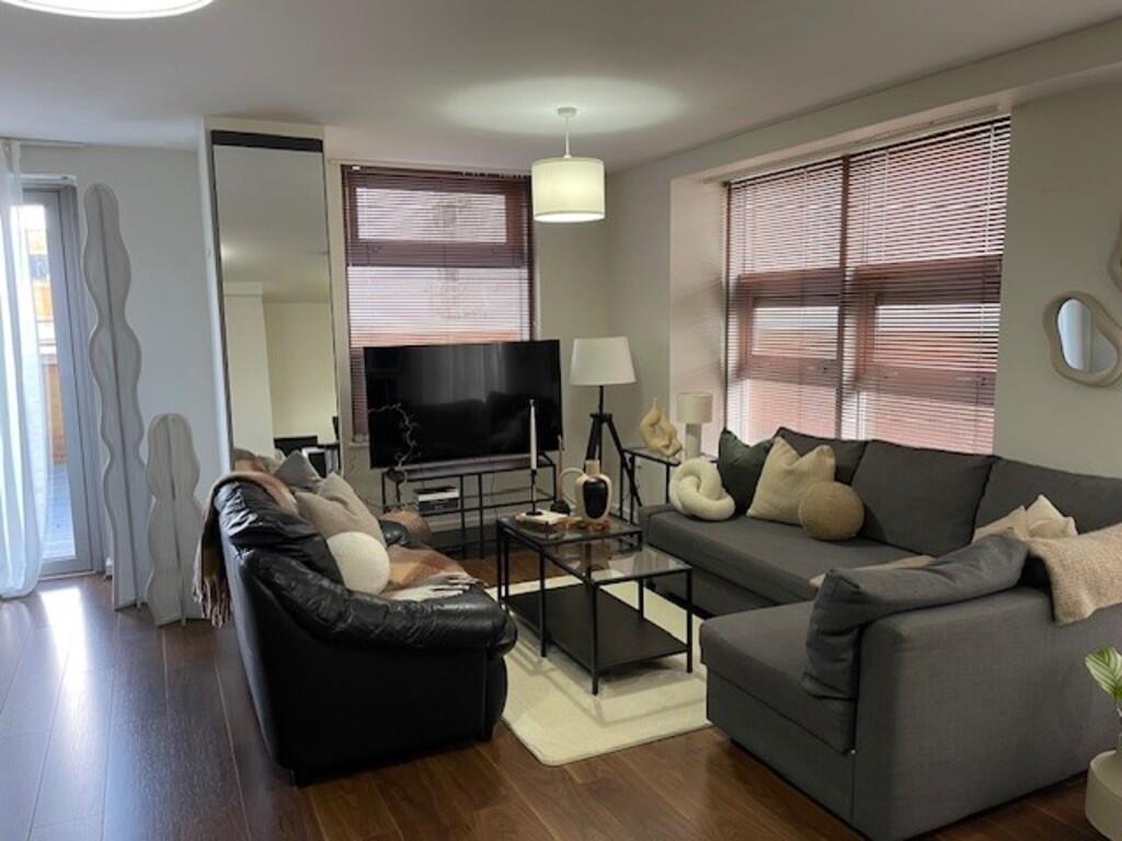 Additional image 3 of 109 Platinum Apartments