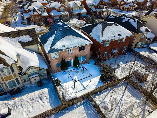 Additional image 8 of 674 Irving Terr