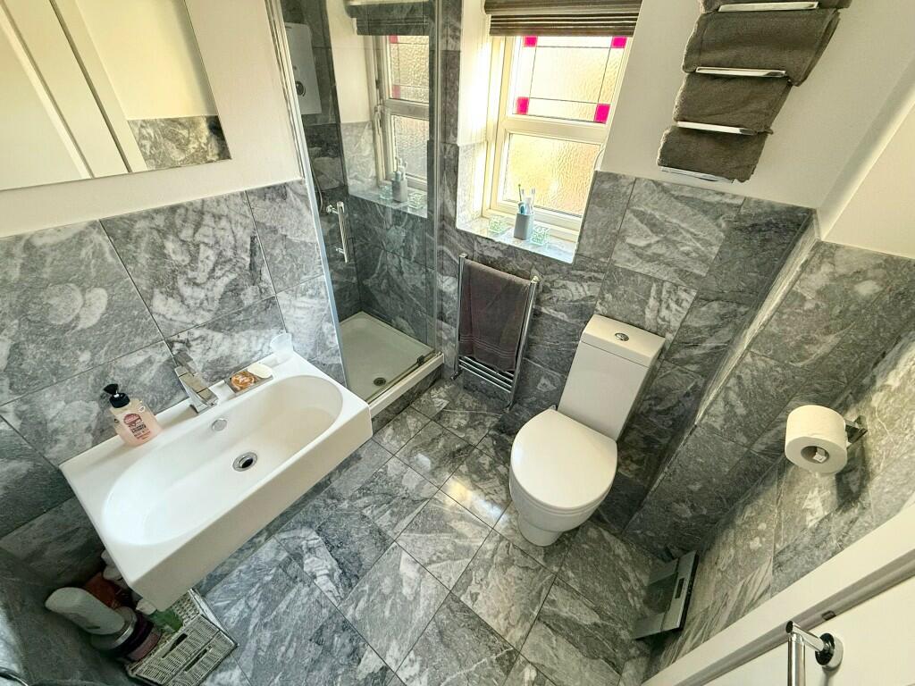 Additional image 12 of Rosemere Drive, Backford, Chester