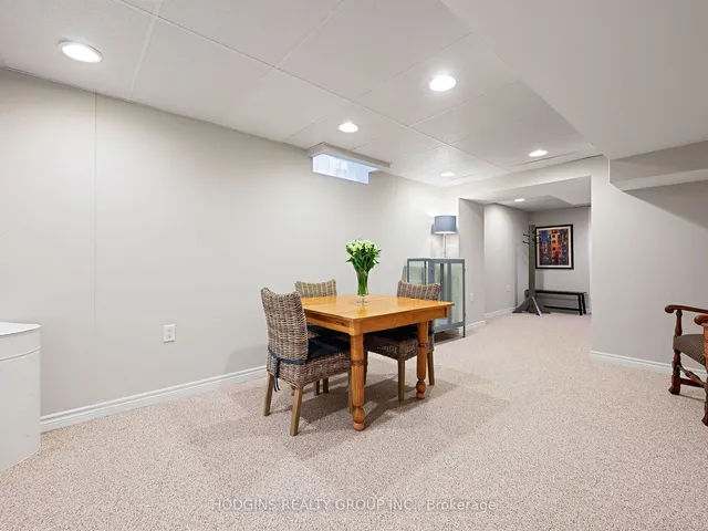 Additional image 32 of 1534 Hollywell Ave