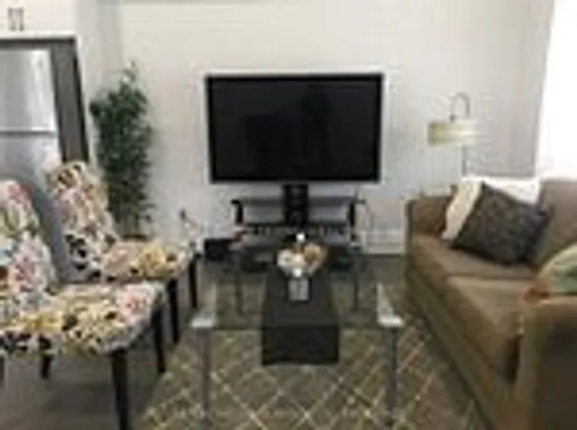 Additional image 5 of 2 Marsh Rd