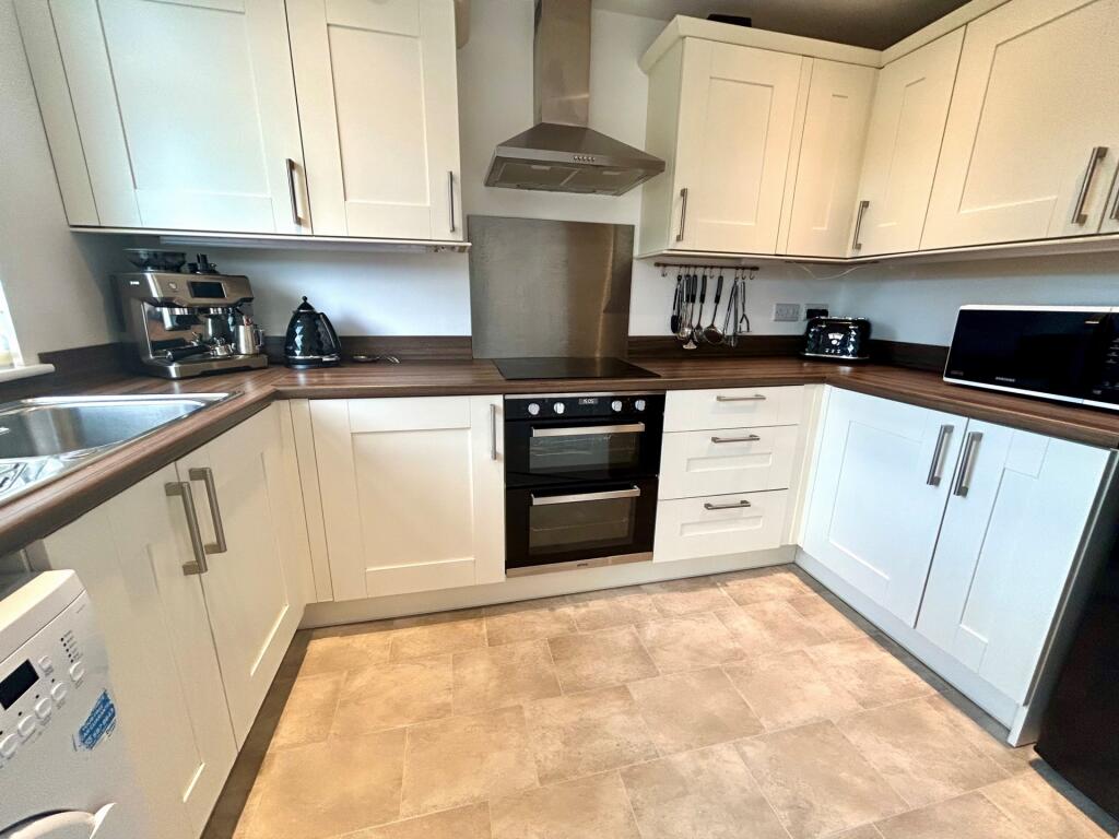 Additional image 5 of Yew Tree Close, Yeovil, BA20