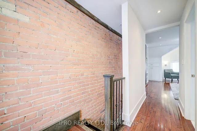 Additional image 19 of 683 Manning Ave