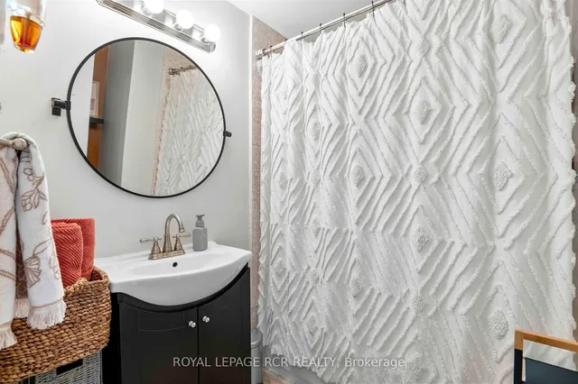 Additional image 30 of 32-46 Dearbourne Blvd