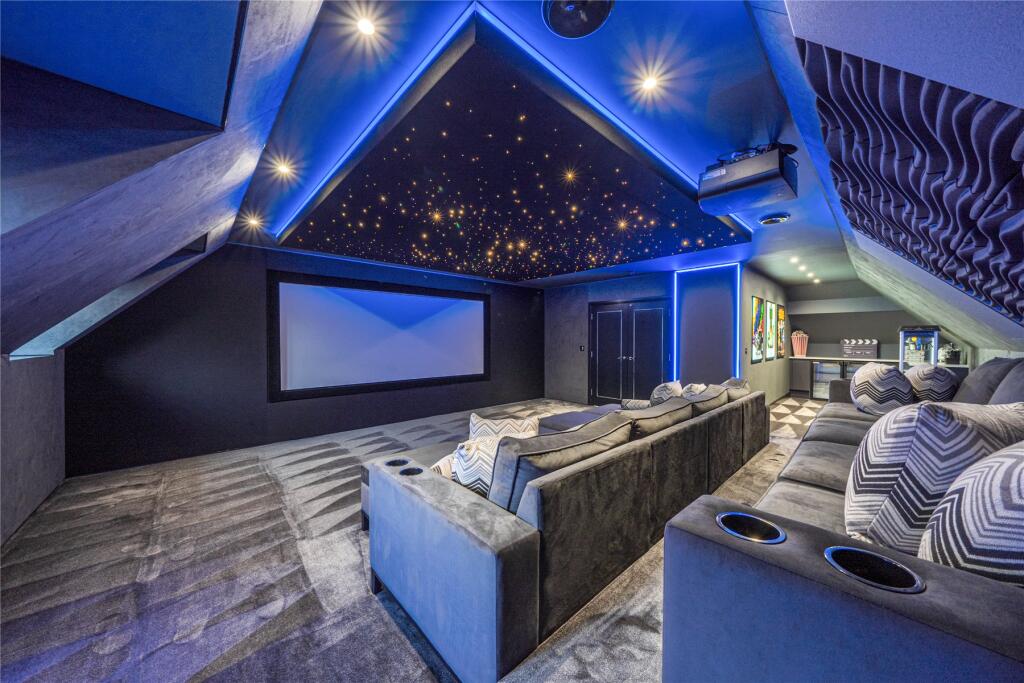 Additional image 39 of Meadow Way, Farnborough Park