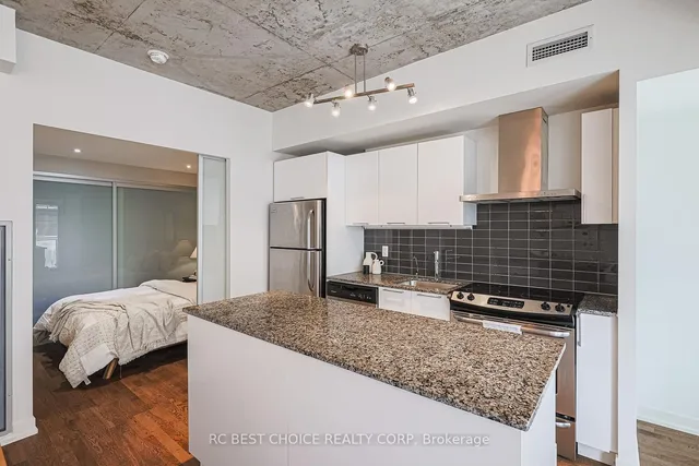 Additional image 19 of 650 King St Unit 410