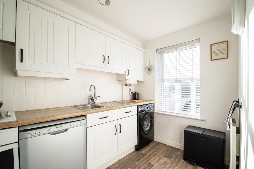 Additional image 3 of Middlefield Court, East Morton, West Yorkshire, BD20