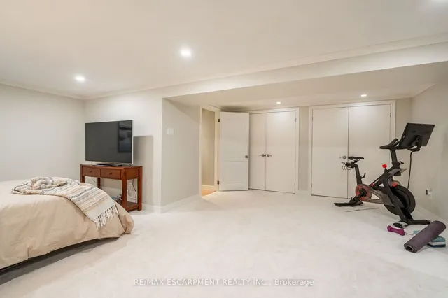 Additional image 30 of 5486 Randolph Cres
