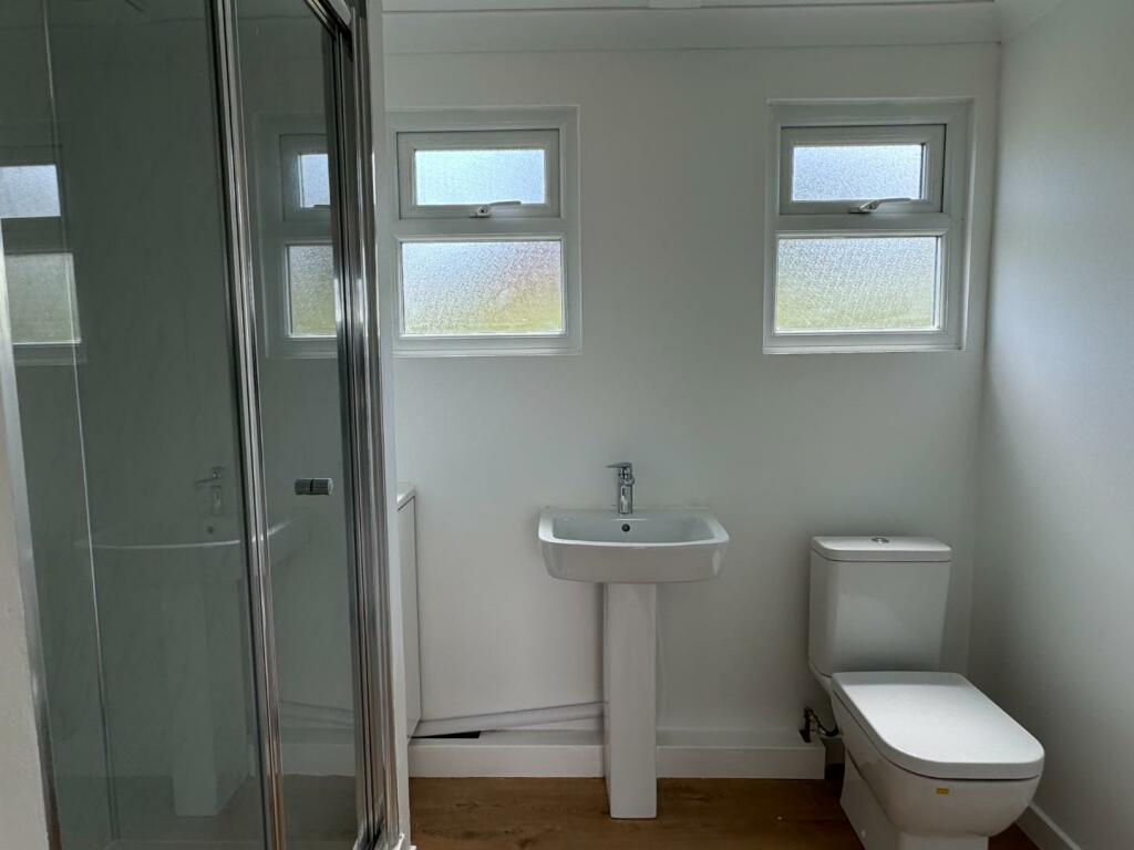 Additional image 3 of Fort Road, Lavernock, Penarth