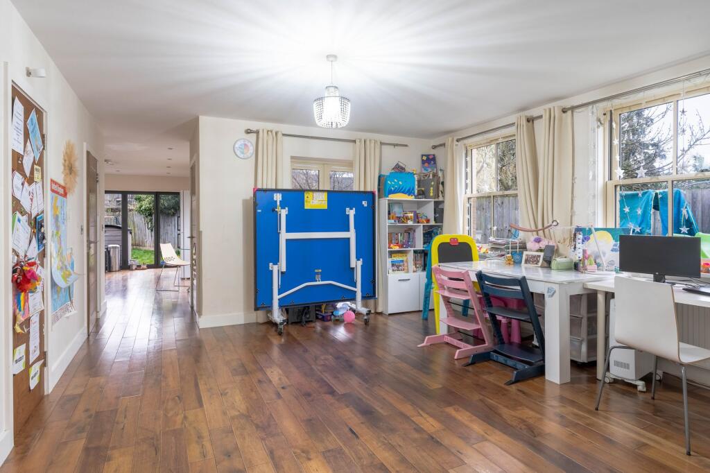 Additional image 4 of Vinery Road, Cambridge, CB1