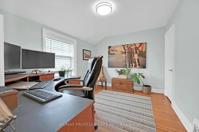 Additional image 16 of 80 Townsend Ave