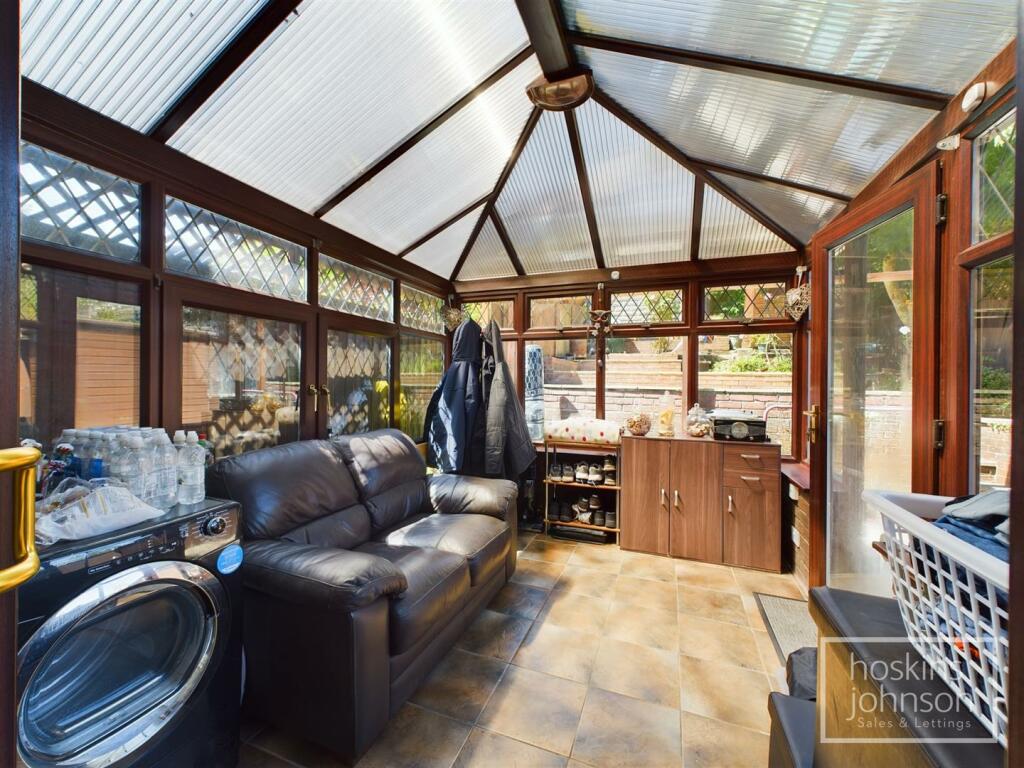 Additional image 10 of Ynys Hir, Coed-Y-Cwm, Pontypridd