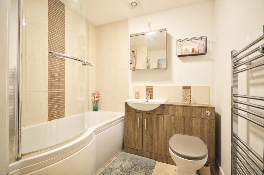 Additional image 17 of Hillview Close, Kingswood