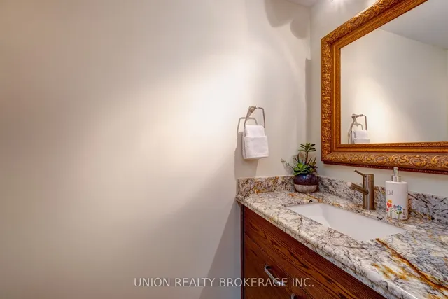 Additional image 25 of 321 Leslie St