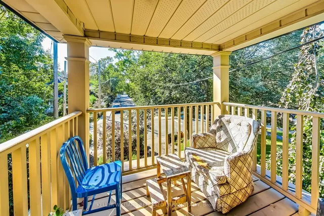 Additional image 24 of 36 Glenlake Ave