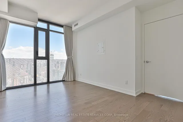 Additional image 16 of 20 Lombard St Unit 3902