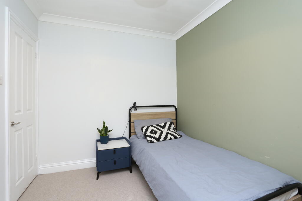 Additional image 19 of Hayes Wood Avenue, Bromley, BR2