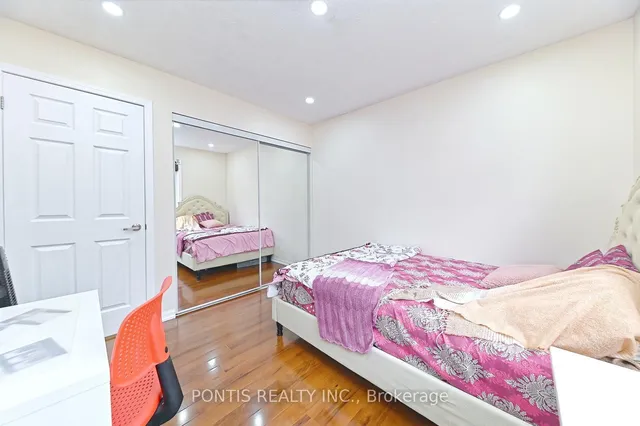 Additional image 29 of 993 Whewell Tr