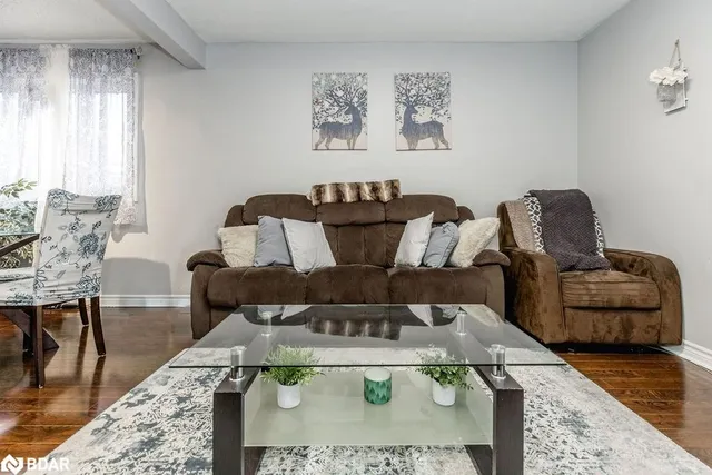 Additional image 13 of 20 Hillpark Trail