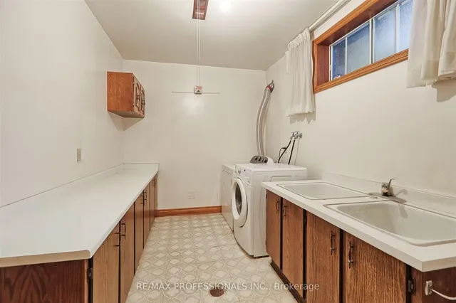 Additional image 33 of 43 Canterbury Cres